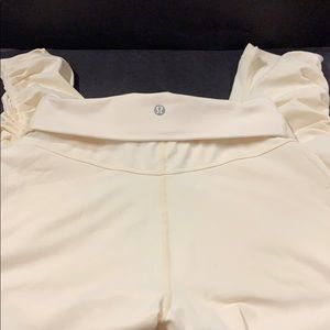Lululemon Size 4 Cream Leggings 2Pockets